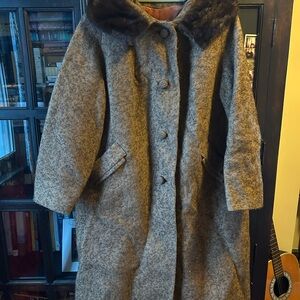 Vintage Brown Wool Coat with Fur Collar